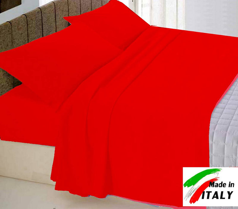 Realizza il tuo letto abbinando i disegni ai caldi toni della tinta unita rossa PCOP2P_ROSSO6